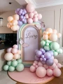 ścianka dekoracyjna panelowa gładka pomalowana przez _balony rose gold_.webp