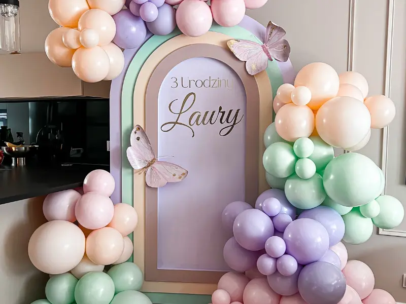 Krok po Kroku: Malowanie Ścianek Panelowych na Różne Okazje